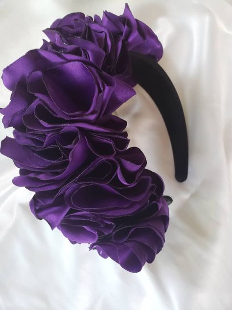 Headgear Fashion, Wedding Hats For Guests, Hair Bands Diy, Fascinator Hats Diy, African Hair Wrap, Dope Jewelry Accessories, Bobbin Lacemaking, Diy Hair Accessories Ribbon