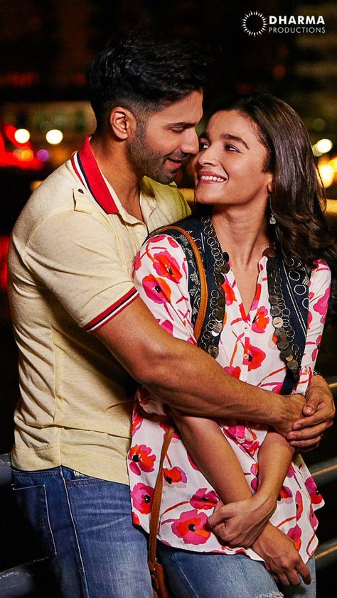 Couple Pic Hd, Aliya Bhatt, Alia And Varun, Best Couple Pictures, Alia Bhatt Photoshoot, Full Hd Photo, Biker Photoshoot, Couple Pic, Movie Pic