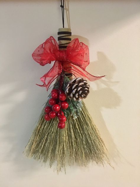 Cinnamon Broom Ideas Christmas, Christmas Brooms, Broom Making, Cinnamon Broom, Handmade Broom, Antique Booth Ideas, Christ Centered Christmas, Antique Booth, Witch Stuff