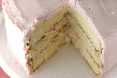 Yellow Cake Recipes, Easy Buttercream Frosting, Moist Yellow Cakes, Yellow Cake Recipe, Butter Cake Recipe, Cake Recipes From Scratch, Vanilla Cake Recipe, Frosting Recipe, Self Rising Flour