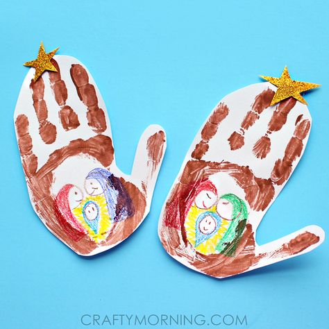 For a last minute Christmas craft, you can make this cute handprint stable art project! It is so easy and the kids get to get their hands messy! :-) The hand print represents a stable where baby Jesus was born in the manger. Materials Needed: Brown washable paint Crayons Yellow and white paper Paper Gold … Christmas Handprints, Nicu Crafts, Baby Jesus Craft, Christmas Sunday School, Jesus Crafts, Christmas Preschool, Nursery Crafts, Crafty Morning, Children Church