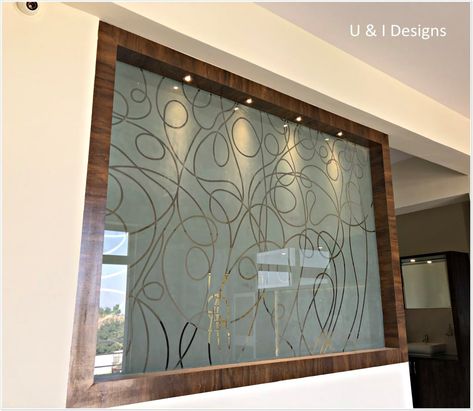 Partition Window Design, Arch Glass Design Living Room, Mirror Glass Window Design, Window Partition Design, Partition Glass Design Interiors, Glass Panelling Design, Glass Panelling Design Wall, Window Glass Design Modern, Partition Glass Design