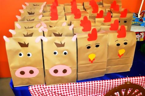 Favors at a Farm Party #farm #partyfavors Diy Farm Decorations Party, Farmyard Party, Animal Party Favors, Farm Themed Party, Barnyard Birthday Party, Farm Theme Birthday, Farm Animal Party, Farm Animals Birthday Party, Farm Themed Birthday Party