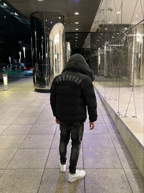 Trapstar Drip, Trapstar Jacket, Young Men Haircuts, Uk Drip, Puffer Jacket Men, Drip Outfit Men, Streetwear Men Outfits, Black Jacket, Haircuts For Men