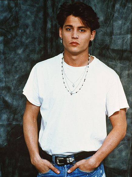 2003 AND 2009: JOHNNY DEPP 90s Johnny Depp, Morning Ocean, Johnny Depp Wallpaper, Head Reference, John Depp, 90s Actors, 21 Jump Street, Young Johnny Depp, Johnny D