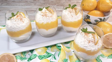 Lemon Mascarpone Filling, Lemon Cake Parfait, Lemon Marscapone Mousse, Lemon Cheesecake Parfait, Lemon Curd Yogurt Parfait, Homemade Parfait, Sweets Homemade, Mousse Parfait, Lemon Curd Dessert