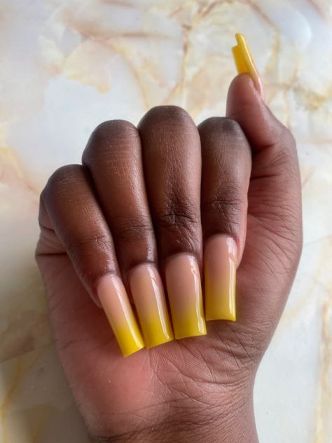 Multicolor Ombre Nails, Ombre Yellow Acrylic Nails, Yellow Acyrilics Nails, Ombre Orange Acrylic Nails, Yellow Ombre Nails Coffin, Ombre Nails Black Women, Ombre Yellow Nails, Ombre Nails Yellow, Chaotic Nails