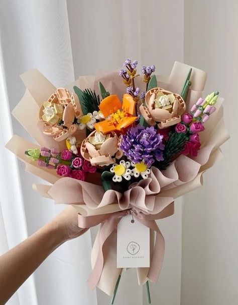 𝒇. on Twitter: "lego flower bouquet 💐 https://t.co/8xsDoBkcbI" / Twitter Lego Flower Bouquet, Lego Room Decor, Lego Wedding, Lego Flowers, Diy Bouquet Wrap, Flower Bouquet Diy, Boquette Flowers, Bouquet Wrap, Flowers Bouquet Gift