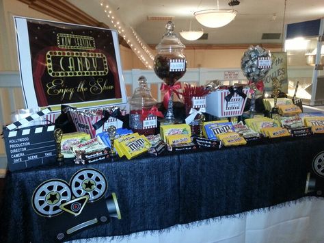 Movie Theater Candy Buffet Movie Candy Bar, Salt Movie, Movie Theater Candy, Movie Theater Wedding, Hollywood Themed Party, Work Party Ideas, Best Party Themes, Vip Movie, Movie Candy