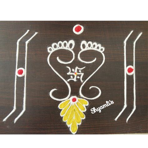 Laxmi paula rangoli Goddess Rangoli, Portrait Rangoli, Goddess Portrait, Laxmi Goddess, Laxmi Puja, Indian Rangoli Designs, Goddess Laxmi, Rangoli Designs Simple Diwali, Rangoli Simple