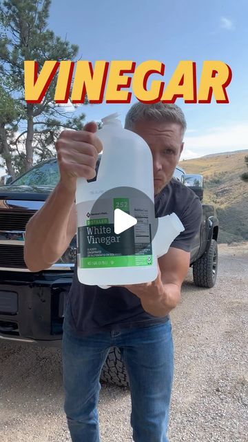 Rob Benson | Here’s a quick list of what vinegar can do:

Disinfect mold and mildew

Clean windows and remove water spots

Sanitize countertops and... | Instagram Cleaning Vinegar Uses, Cleaning Toilets, Remove Water Spots, Cleaning Windows, Geeky Humor, Vinegar Uses, Oil Remedies, Vinegar Cleaning, Foot Soak