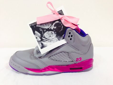 Mommy Sneakerhead. Foil Raspberry Jordan 5 shoes with baby ultrasound and bow made the perfect gender reveal announcement picture! Jordan 5 Shoes, Prego Announcement, Gender Reveal Pictures, Gender Reveal Baby Shower Themes, Gender Reveal Announcement, Maternity Styles, Baby Ultrasound, Baby Jordans, Baby Announcement Photos