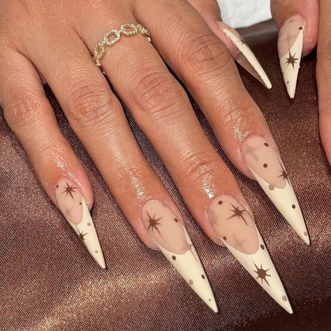 Soft Stiletto Nails, Acrylic Nail Designs Trendy, Cute Stiletto Nails Designs, Cute Stiletto Nails, Earth Nails, Stelleto Nails, Acrylic Nails Pretty, Vibrant Nail Designs, Summer Vacation Nails