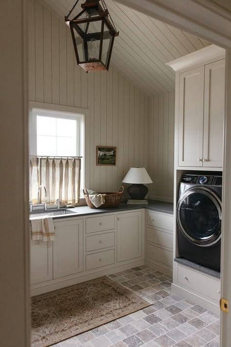 James May Homes, Laundry Room Cleaning, Laundry Room Inspo, Laundry Utility Room, New Build House, Utility Room Ideas, House Laundry Room, Home Laundry Room, Pantry Laundry Room