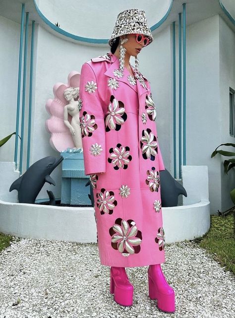 Aureta Style, Flamboyant Outfit, Aureta Thomollari, Easter Fits, Area Nyc, Maximalist Fashion, Pink Cape, Fashion Illustration Collage, Embroidered Coat