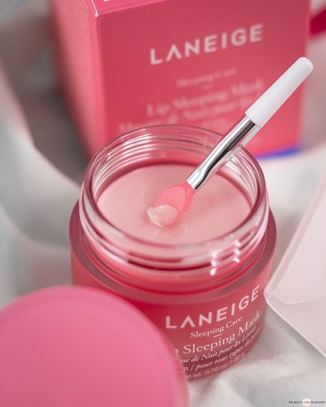 belleza, labial, maquillaje, laneige, sleep mask Laneige Lip Sleeping Mask Aesthetic, Lip Mask Laneige, Laneige Lip Mask, Skin Care Business, Laneige Lip, Sephora Skin Care, Laneige Lip Sleeping Mask, Pretty Skin Care, Lip Sleeping Mask