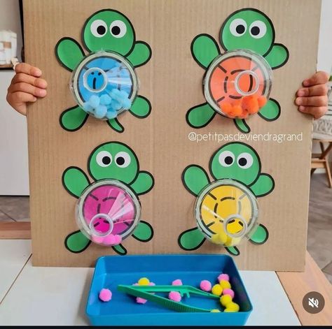 Diy Cardboard Learning Activities, Montessori 4 Yrs Old, Sensory Learning Activities, 2 Year Activities Toddlers, Activities For Kids 2 Year, Didactic Games For Kids, Class Activity For Kindergarten, Sea Activities For Toddlers, Colors Crafts Preschool