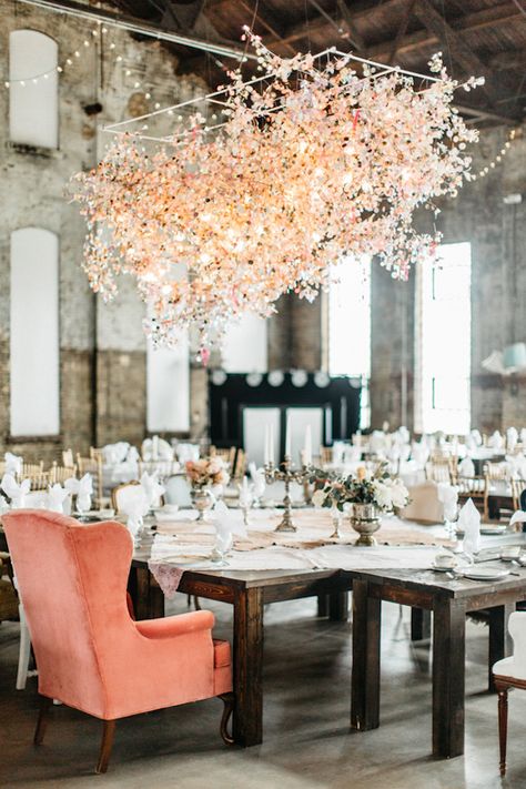 Train Station Wedding, Wedding Checklist Budget, Wedding Decors, Floral Trends, Floral Chandelier, Elegant Dining Room, Ceiling Installation, Hanging Flowers, Deco Floral