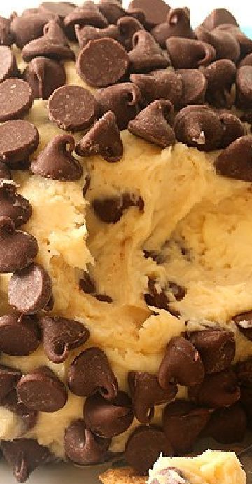 Cookie Dough Cheese Ball, Chocolate Cheese Ball, Chocolate Chip Cheese Ball, Dessert Cheese Ball, Chocolate Chip Cookie Dough Dip, Cheese Ball Recipes Easy, Snack Balls, Cookie Dough Dip, Holiday Appetizers Easy