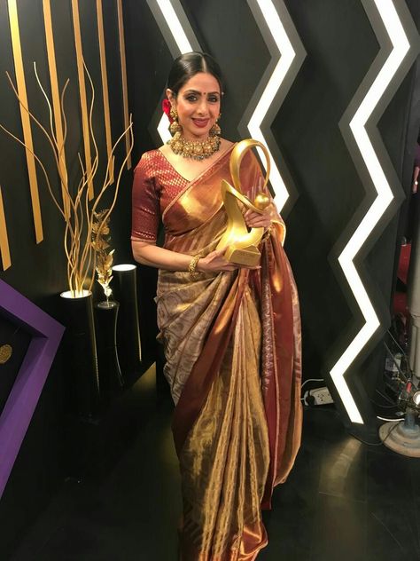 Ever green Sridevi at zee cinema award 2017 /2018 Award Function Outfits, Actress Sridevi, Sridevi Kapoor, Desi Wardrobe, Actress Award, Sri Devi, Golden Saree, Function Dresses, Bridal Sarees South Indian