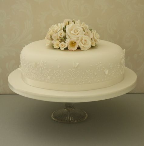 Single Tier Wedding Cake 1 Layer Wedding Cake, Single Layer Wedding Cake, 1 Tier Wedding Cakes, Layer Wedding Cake, Wedding Cakes One Tier, Wedding Cake Two Tier, Wedding Cake Designs Simple, Homemade Wedding Cake, Unusual Wedding Cakes