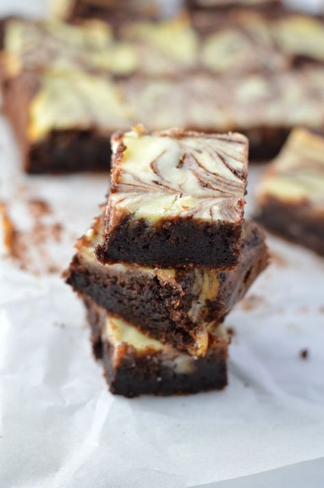 The best Marble Cream Cheese Brownie made from scratch. Fudgy, chocolatey and so easy to make, these will become your new favourite dessert. Cream Cheese Brownies From Scratch, Marble Brownies, Cream Cheese Brownie, Bread Tags, Dessert From Scratch, Cheese Brownies, Brownies From Scratch, Cream Cheese Brownies, Chewy Brownies