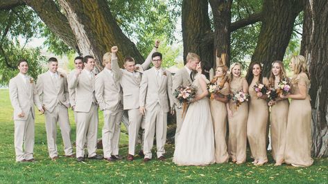 Uneven Number Bridesmaids And Groomsmen, More Groomsmen Than Bridesmaids, Uneven Wedding Party At Altar, Uneven Bridesmaids And Groomsmen, Uneven Wedding Party Photos, More Bridesmaids Than Groomsmen, No Bridesmaids Wedding Ideas, No Bridesmaids Wedding, Uneven Wedding Party