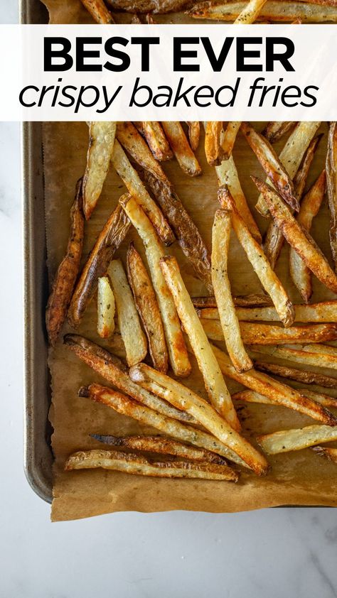 These are oven baked french fries that actually get crispy! Made a handful of ingredients and baked to produce a fried-like crispy exterior while remaining fluffy on the side. Making homemade french fries has never been easier! #frenchfries #bakedfries #crispyfrenchfries #crispyfries Homemade Fries In Oven, Homemade Baked French Fries, Crispy Baked French Fries, French Fry Recipe Baked, Oven French Fries, Fries Recipe Oven, Oven Baked French Fries, Cooking French Fries, Baked French Fries