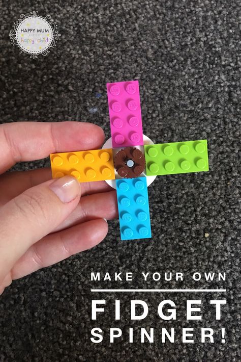 Make Your Own Lego Fidget Spinner by Maria from Happy Mum Happy Child Lego Fidget Spinner, Lego Spinner, Lego Fidget, Fidgets Diy, Diy Fidget Spinner, Lego Basic, Market Day Ideas, Spinners Diy, Minecraft Lego