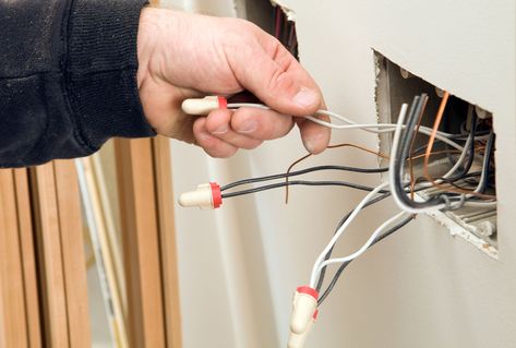 Pigtailing is a technique that allows an electrical device to be connected to two or more circuit wires. Ceiling Fan Wiring, Electrical Maintenance, House Wiring, Diy Electrical, Electrical Connection, Junction Boxes, Ceiling Fan With Remote, Electrical Outlets, Electrical Wiring