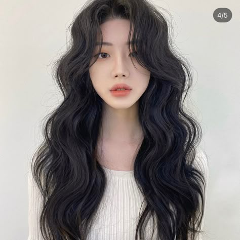 Mens Haircut Thin Hair, Asian Hair Perm, Curly Asian Hair, Korean Wavy Hair, Korean Makeup Trends, Korean Long Hair, Thin Hair Hairstyles, Long Hair Perm, Hairstyles Korean