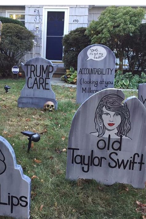 1 Man Made Hilarious Headstones For Halloween, and They Define Peak Dad Headstone Decorations Diy Halloween Prop, Funny Headstones Halloween, Funny Gravestones Halloween, Diy Headstones Halloween, Diy Tombstones Halloween, Funny Headstones, Funny Tombstone Sayings, Diy Headstone, Halloween Headstone