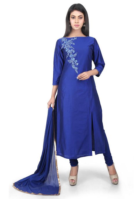 Readymade Cotton Silk Quarter Sleeve Straight Suit in Royal Blue This attire with Cotton Lining is Prettified with Resham and Patch Border Work Available with a Royal Blue Lycra Legging and a Royal Blue Faux Chiffon Dupatta The Kameez and Bottom Lengths are 46 and 45 inches respectively Do note: Accessories shown in the image are for presentation purposes only.(Slight variation in actual color vs. image is possible.) Royal Blue Salwar Suit, Pakistani Sharara Suit, Party Wear Dresses Indian, Indian Party Wear Dresses, Pakistani Sharara, Wedding Outfits Indian, Vs Image, Straight Suit, Latest Salwar Kameez