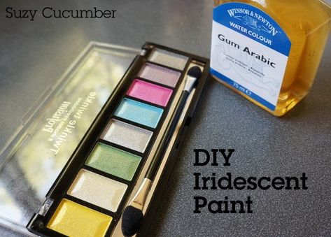 How to make your own metallic watercolor paints – Recycled Crafts #watercolor #diy #makeyourownpaint #metallic #eyeshadow #pigment Diy Liquid Watercolor Paint, Iridescent Watercolor, Pearlescent Paint, Makeup Drawers, Iridescent Paint, Homemade Watercolors, Metallic Watercolor, Diy Techniques And Supplies, Homemade Paint