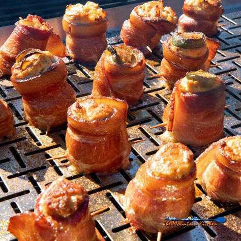 Smoked Pig Shots - The Mountain Kitchen Pig Shot, Mountain Kitchen, Extra Sharp Cheddar, Pork Rub, Easy To Make Appetizers, Bbq Rub, Smoked Brisket, Smoked Sausage, Cream Cheese Filling