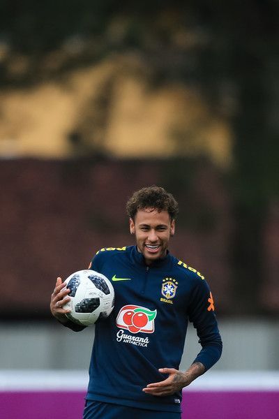 2018 Neymar Jr, Neymar With Football, Neymar Best Photos, Neymar Cute, Neymar Photos, Neymar Ronaldo, Brazil Team, Neymar Brazil, Neymar Jr Wallpapers