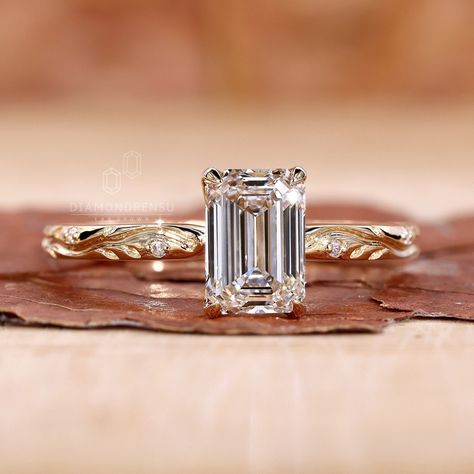 Handmade Art Deco Emerald Cut Diamond Ring. Crafted with precision by Diamondrensu, this ring is a symbol of love that transcends time, perfect for engagements, anniversaries, or as a token of everlasting affection. Three Stone Engagement Ring Specifications: ● 𝐂𝐞𝐧𝐭𝐞𝐫 𝐃𝐢𝐚𝐦𝐨𝐧𝐝 𝐃𝐞𝐭𝐚𝐢𝐥𝐬 → Shape: Emerald Cut → Carat: 1.0 - 3.0 CT → Color: F → Clarity: VS1 → Measurement and Weight: 1.00 CT = 6.50 x 4.50 x 3.13 MM 1.50 CT = 7.80 x 5.35 x 3.65 MM  2.00 CT = 8.44 x 5.82 x 4.08 MM (As Retro Engagement Rings Art Deco, Emerald Cut Engagement Ring Art Deco, Simple Engagement Rings Rectangle, 1.5 Ct Emerald Engagement Ring, Dainty Emerald Cut Engagement Ring, Art Deco Emerald Engagement Ring, Emerald Cut Art Deco Ring, East To West Emerald Engagement Ring, Rings Engagement Emerald Cut