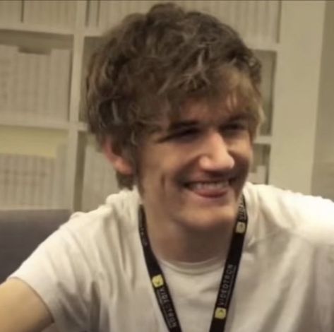 Bo Burnham Young, Words Words Words Bo Burnham, Bo Burnham Pfp, No Burnham, Bo Burnham, John Mulaney, Oboe, Pewdiepie, White Boys