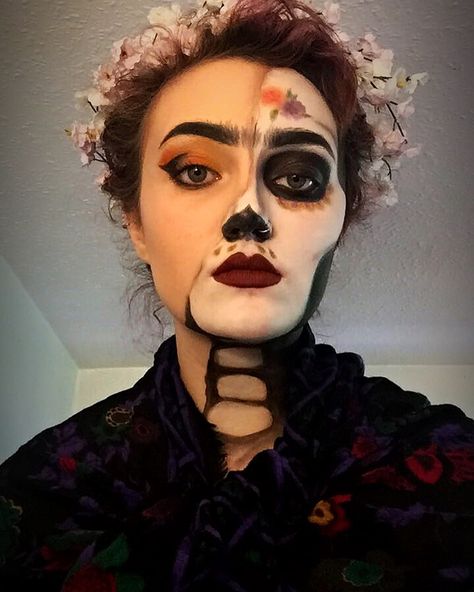 Frida Kahlo Makeup Inspired, Frida Kahlo Costume Ideas, Frida Kahlo Costume Diy, Frida Kahlo Halloween Costumes, Frida Kahlo Halloween, Frida Kahlo Makeup, Coco Makeup, Freida Kahlo, Catrina Costume