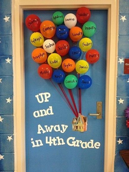 Up! | Community Post: 31 Incredible Bulletin Boards For Back To School Hallway Decorations, Creative Bulletin Boards, Decoration Creche, Teacher Door, Disney Classroom, Preschool Bulletin, School Doors, Decor Classroom, Back To School Bulletin Boards