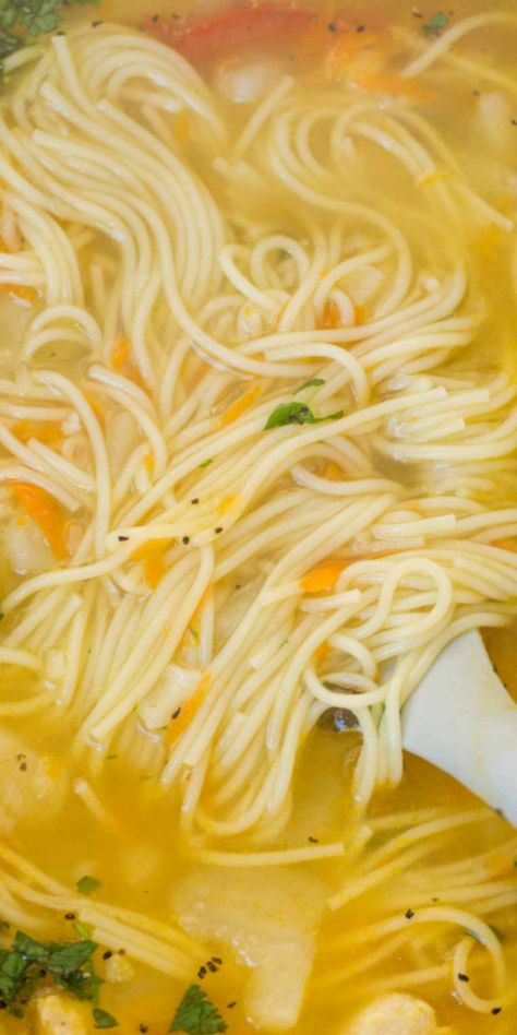 Warm Soup Recipes, Simple Soup, Homemade Soup Recipe, Best Soup Recipes, Recipes Soup, Soup Recipes Slow Cooker, Savory Soups, Chicken Soup Recipes, Soup And Sandwich