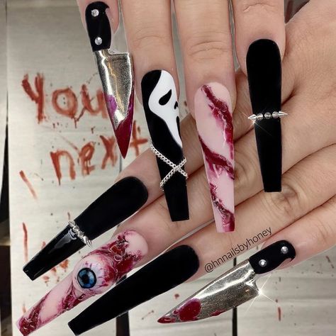 Knife Nail Art, Scream Knife, Short Nails Design, Scream Nails, Scary Nails, Halloween Nails Diy, American Nails, Long Press On Nails, Nail It