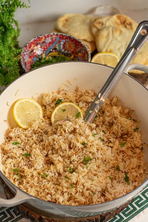 Mediterranean Rice Pilaf with Fide - Dimitras Dishes Mediterranean Rice, Dimitras Dishes, Greek Chicken Souvlaki, Rice Pilaf Recipe, Greek Dinners, Chicken Souvlaki, Risotto Rice, Greek Pasta, Rice Side Dishes