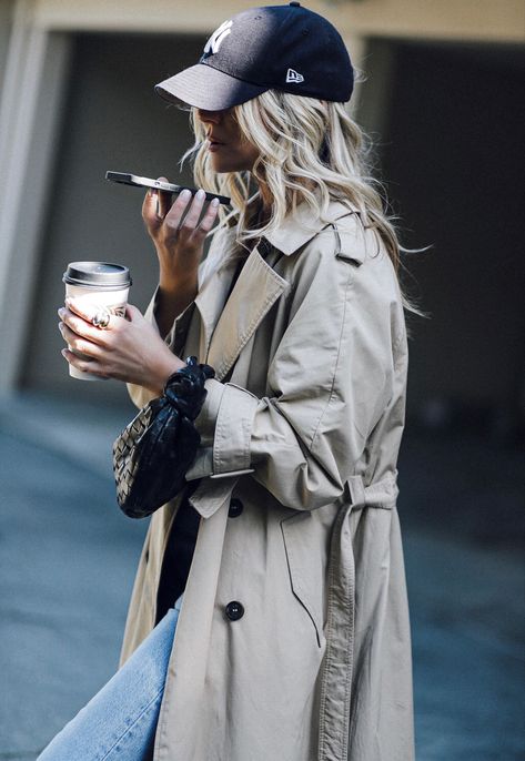 Peacoat Womens Outfit, Outfit For Errands, Baseball Hat Outfit, Baseball Cap Outfit, Cap Outfit, Trench Coat Outfit, Happy Hormones, Casual Outfit Inspiration, Effortless Outfit