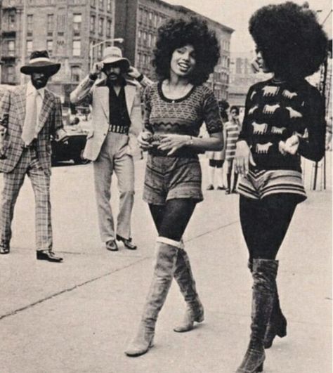 Black Fashion 60s, 70s Black Love Aesthetic, Black Celebrities In The 70s, 60s And 70s Fashion Black Women, Black Fashion 1970s, 1960 Black Women Fashion, 60s Black Women Fashion Vintage, Black 50s Fashion, Black Women In The 60s Fashion