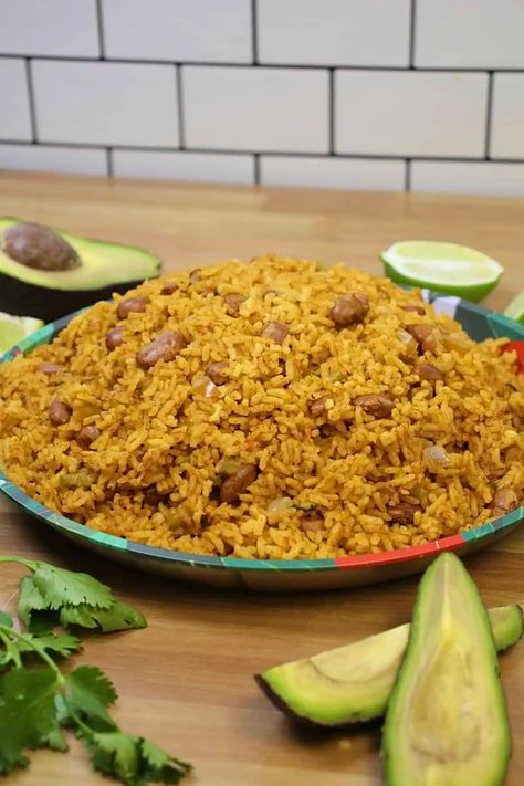 Moro de Habichuelas Rojas (Dominican Red Beans and Rice) - break thru kitchen Dominican Recipes, Seasoned Rice Recipes, Red Beans And Rice, Dominican Food, Caribbean Cuisine, Beans And Rice, How To Cook Beans, Rice Dish, Puerto Rican Recipes