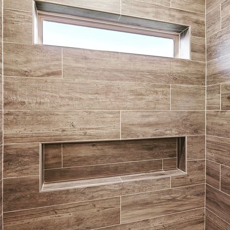 Bath Niche, Window Bump Out, Shower Window, Beautiful Tile Bathroom, Niche Ideas, Window In Shower, Italian House, Wall Niche, Stone Bathroom