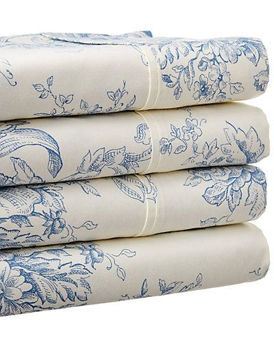 Look at this amazing score I found on Rue La La French Bedding, Toile Bedding, Printed Bedsheets, French Fabrics, Gifts Blue, Toile Print, Toile Pattern, Chinoiserie Decorating, French Country Bedrooms