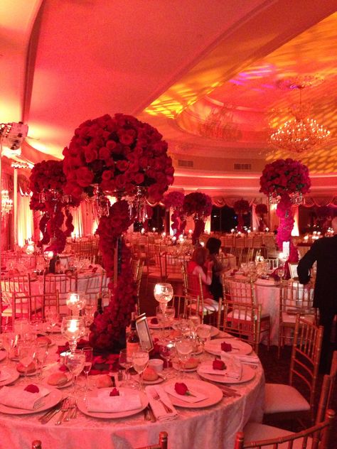 Red Quince Salon, Red Quince Decorations, Quince Decorations Red, Red And Gold Quinceanera Decorations, Sweet 16 Venues, Red Quince Theme, Quinceanera Venue, Quince Centerpieces, Red Quinceanera Ideas