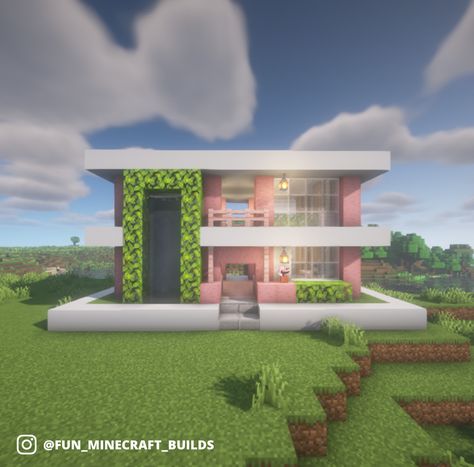 Small and easy Minecraft house that is very modern and uses Cherry blossom themed blocks Minecraft Cherry Blossom House Modern, Blossom Minecraft House, Small Cherry Blossom House Minecraft, Cherry Wood Minecraft House, Cherry Blossom Minecraft, Modern Minecraft House, Horse Farm Layout, Minecraft Bedding, Modern Minecraft